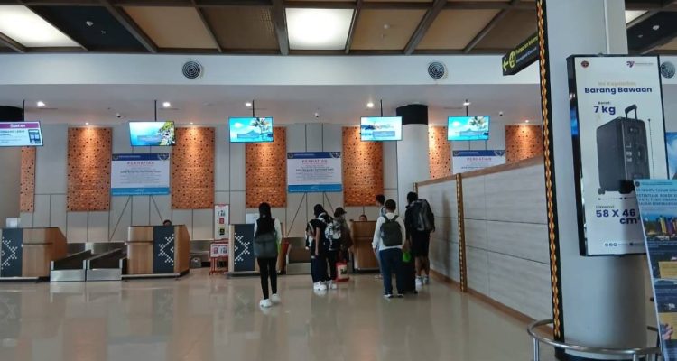 bandara komodo