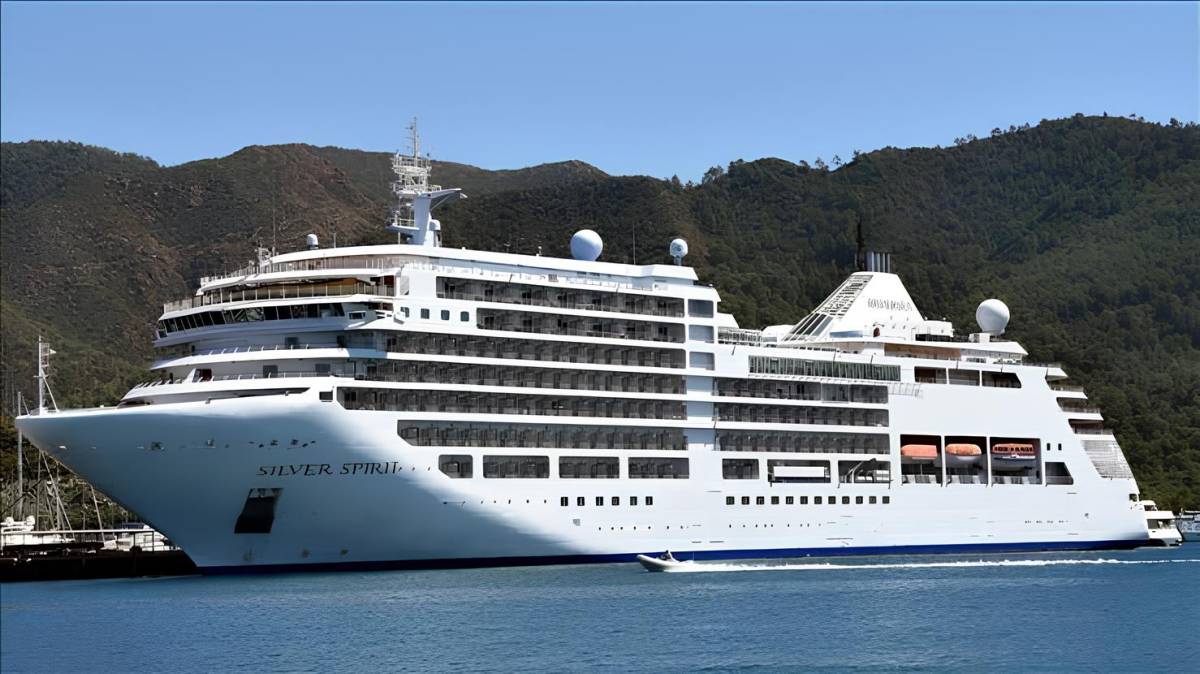 Kapal Pesiar Labuanbajotoday