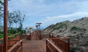 Pantai Mberenang Labuanbajotoday