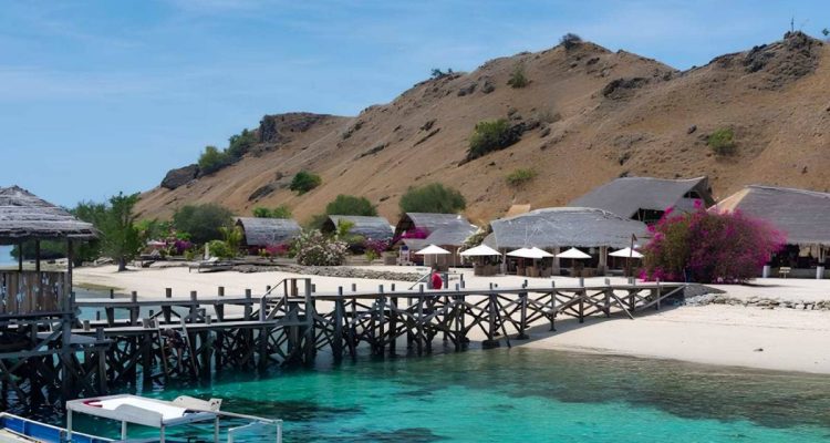 labuan bajo holiday