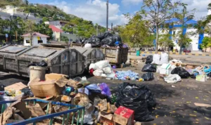 Sampah-di-pelabuah-labuan-bajo-ntt Sampah-di-pelabuah-labuan-bajo-ntt